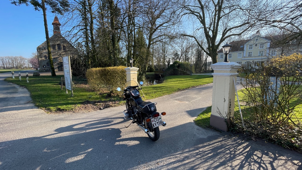 Gut und Kapelle.jpeg
