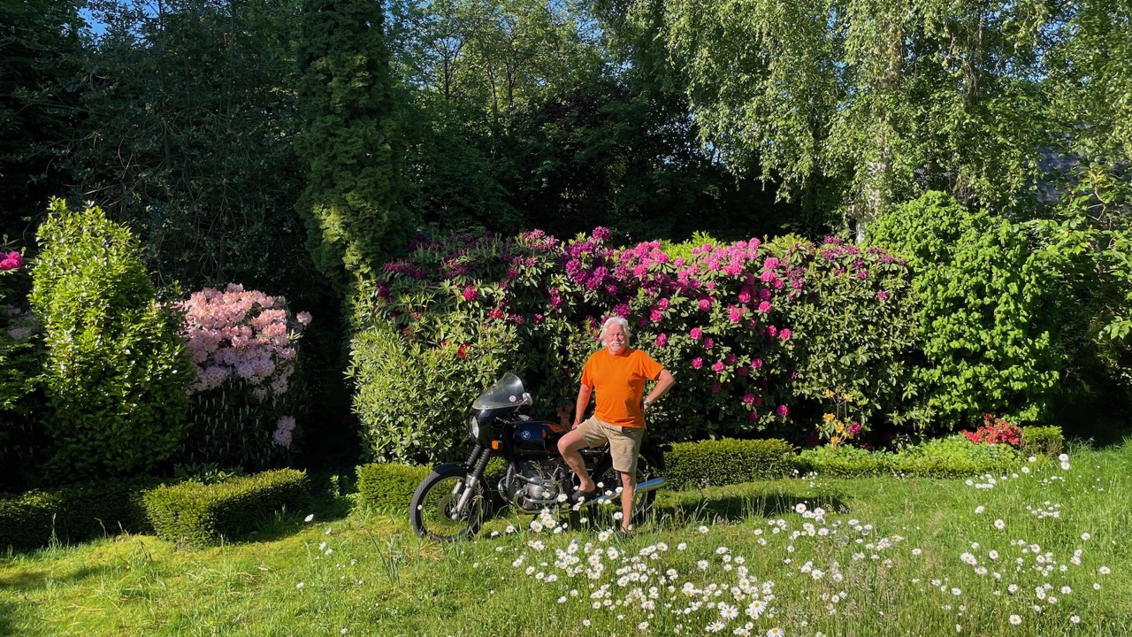 BMWichGarten.jpeg