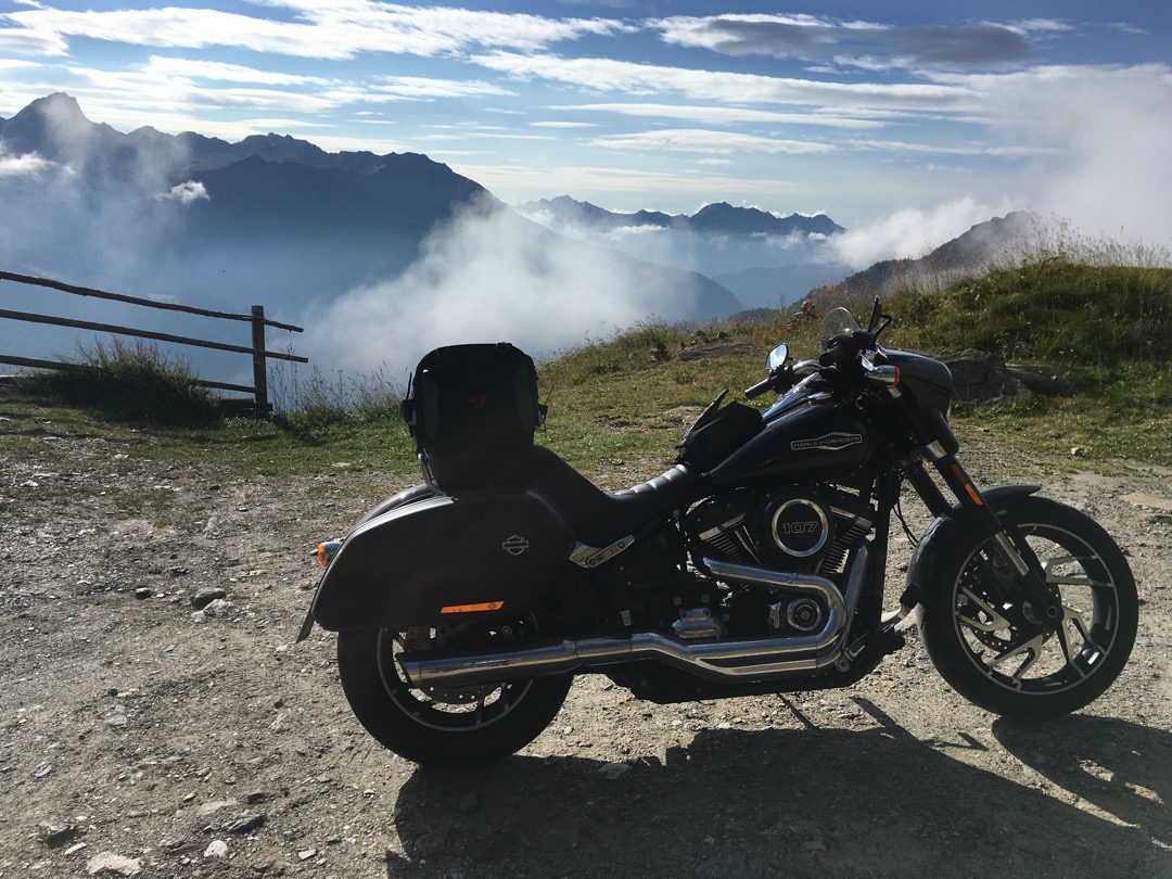 Timmelsjoch Nebel.jpeg