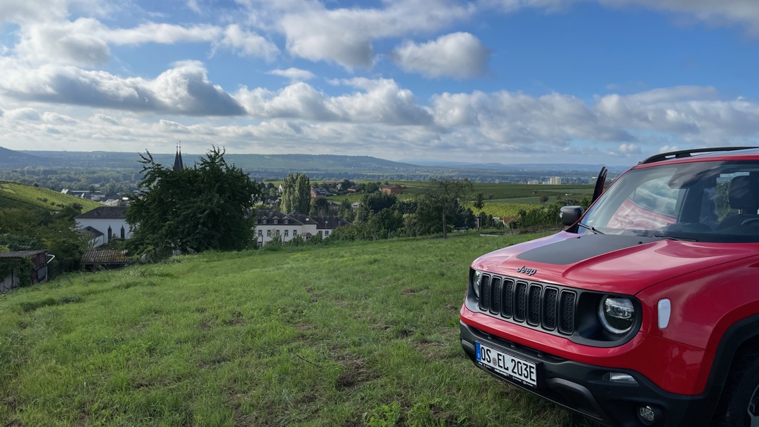 Jeepy in Johannisberg.jpeg