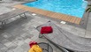 allein am Pool.jpeg