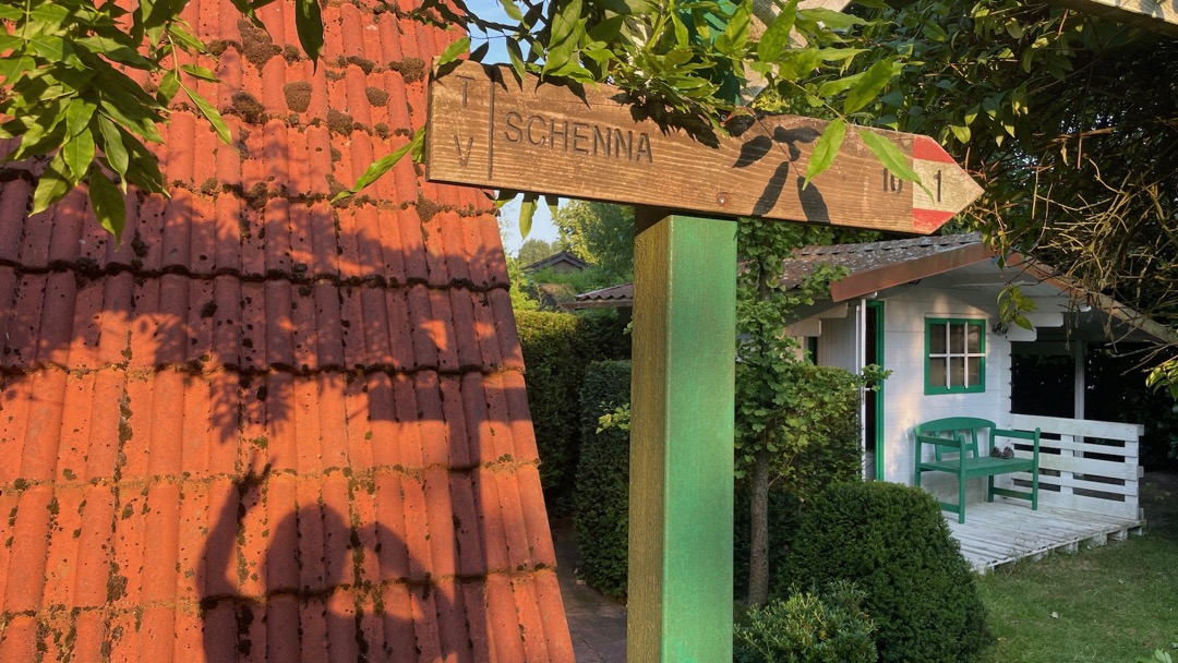 Schenna weit weg.jpeg