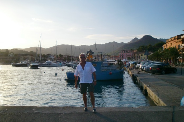 Mann in Porto Azzurro