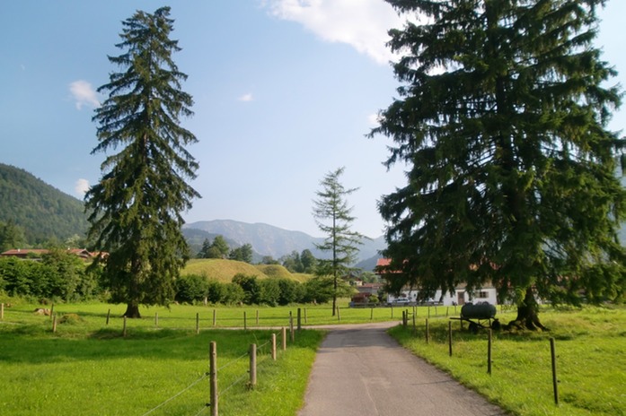 Radtour durch den Wald nach Kreuth