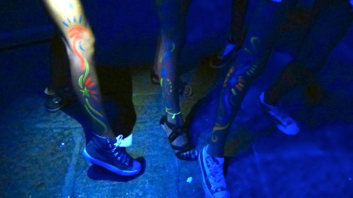 Teenies in blue
