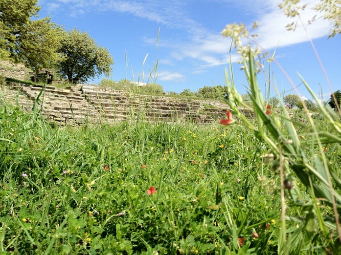 Amphitheater in Troja