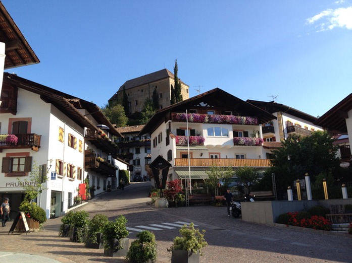 was gibts Neues im Dorf?