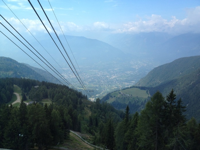 mit Seilbahn runter