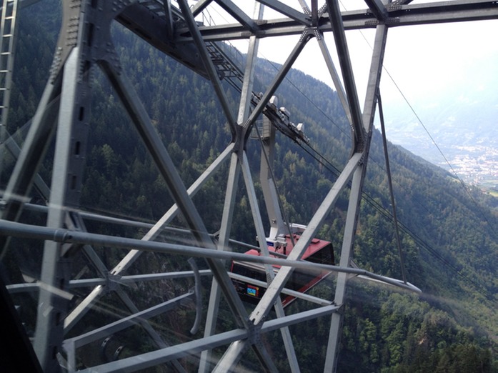 Gondel an Mittelstation