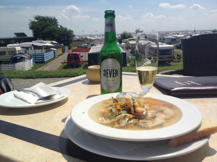 Fischsuppe Schillig mit Jever FUN