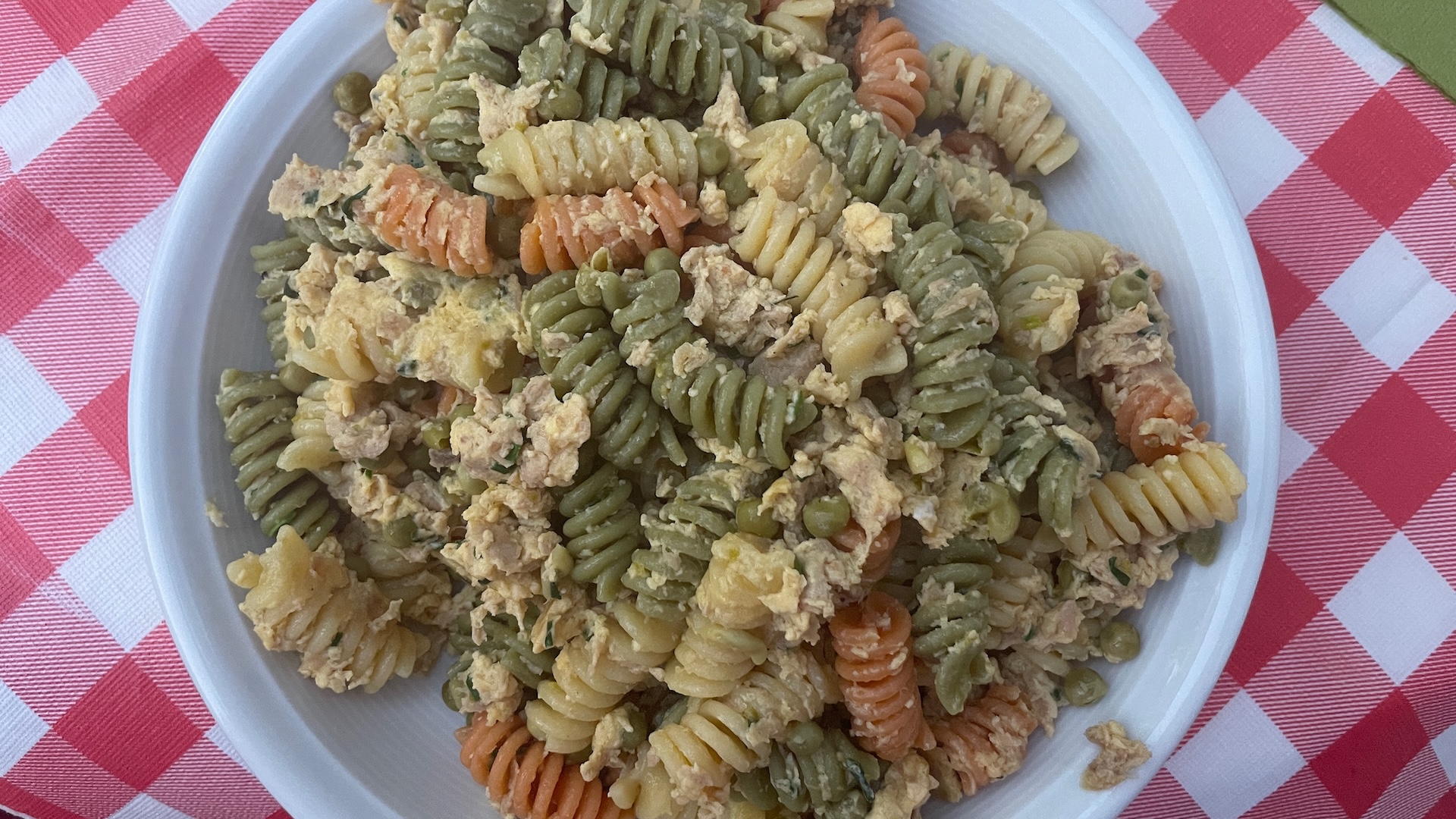 EiPastaTonnoPiselli