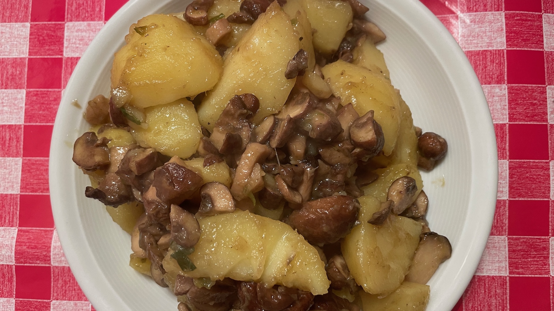 Gemischte Pilzkartoffeln