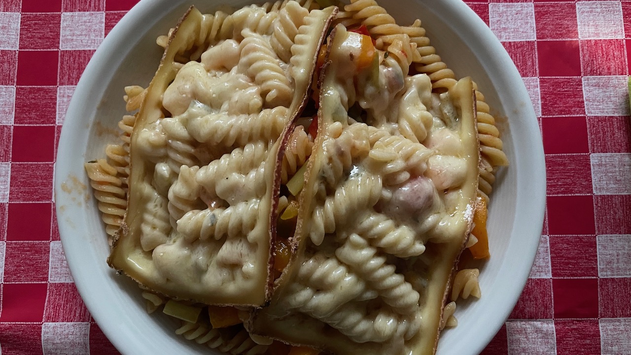 GemüsePasta mit Bergkäse