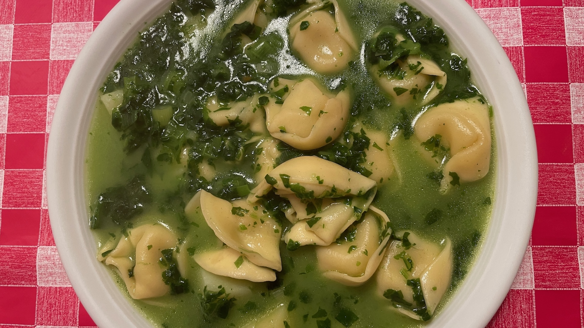 Tortellini Spinatsuppe